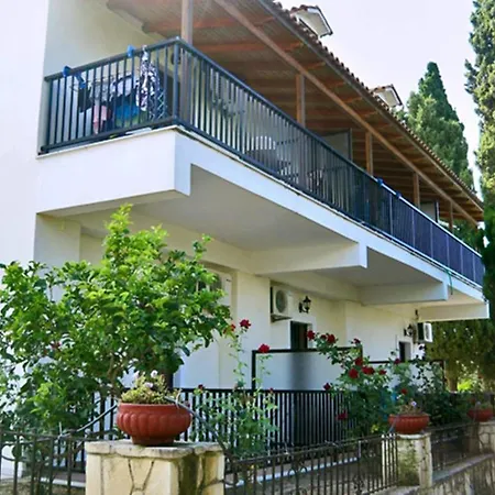 Red Rose Garden * Tsilivi (Zakynthos)