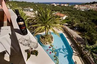 Hotel Callinica 2*