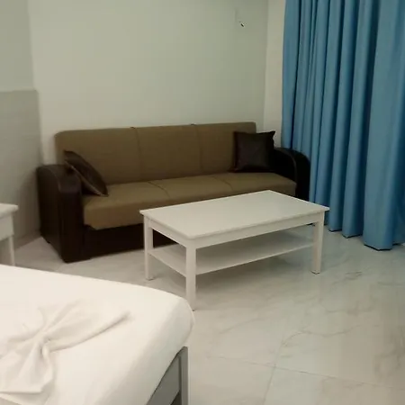 Hotel Callinica 2*