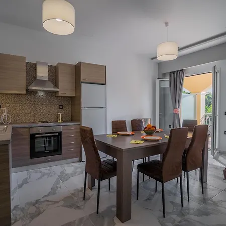 Apartment Katsaros Luxury Apts 5min Walk To Beach
