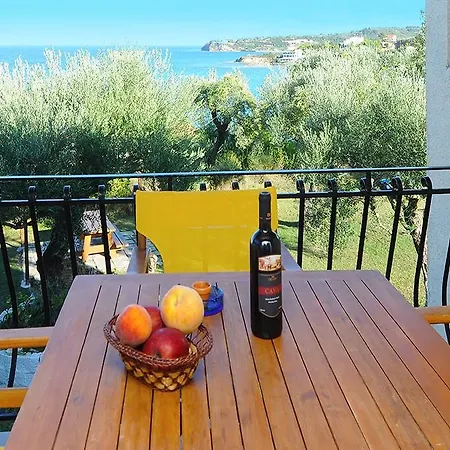 Apartment Limanaki