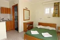 Planos Beach Aparthotel 3*