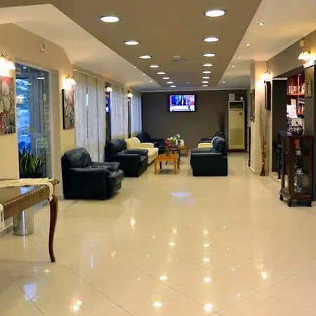 Planos Beach Aparthotel