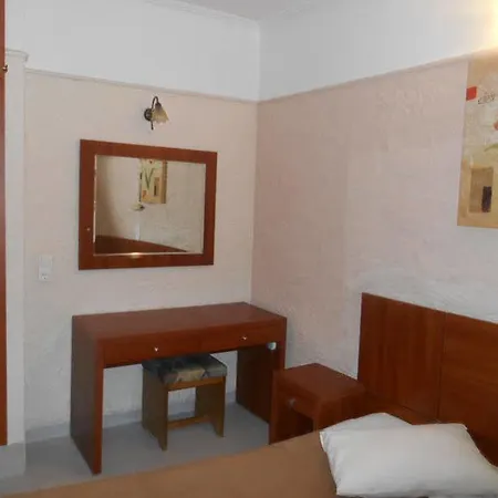 Planos Beach Aparthotel Hotel 3*