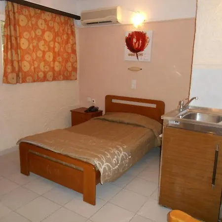Planos Beach Aparthotel Hotel 3*