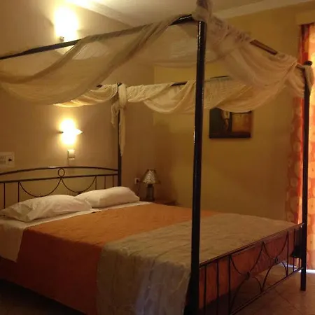 Planos Beach Aparthotel Hotel