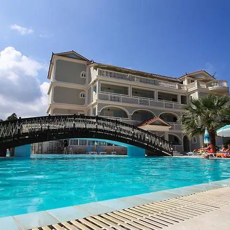 Aparthotel Basil 2*
