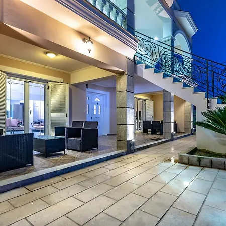 Apartment Erato *