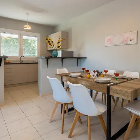 Asante Group Homes Apartment *