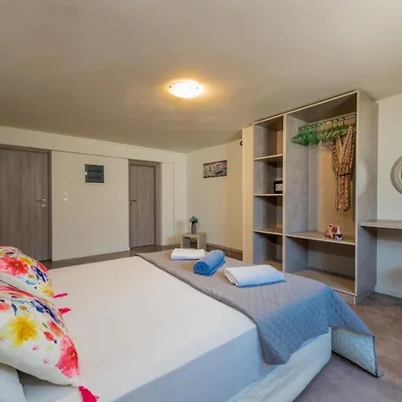 Asante Group Homes Apartment *