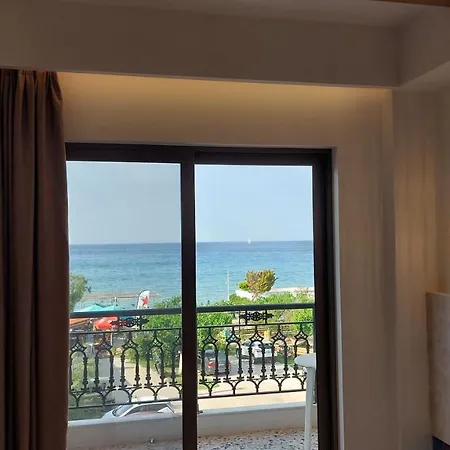 Anetis Hotel 2*