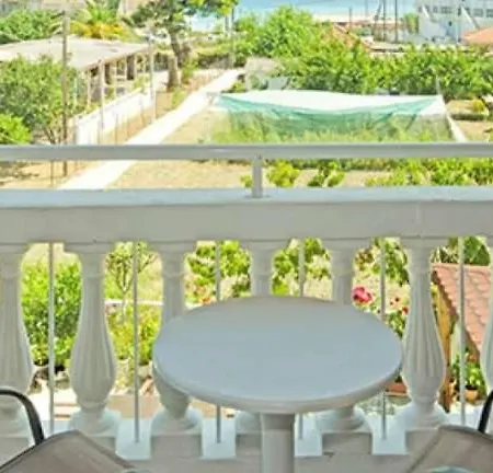 Apartment Boomerang Studio's *