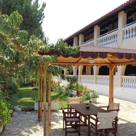 Apartment Boomerang Studio's *