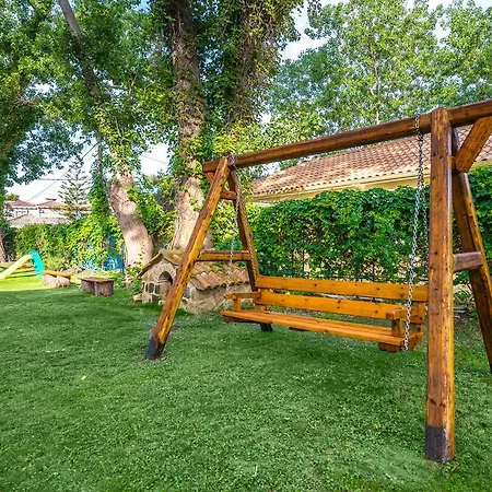 Zarkadis Aparthotel 2*