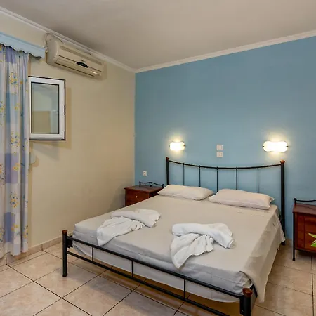 Apartment Tsiolis & *