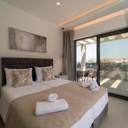Villa Diamond With Swimming Pool