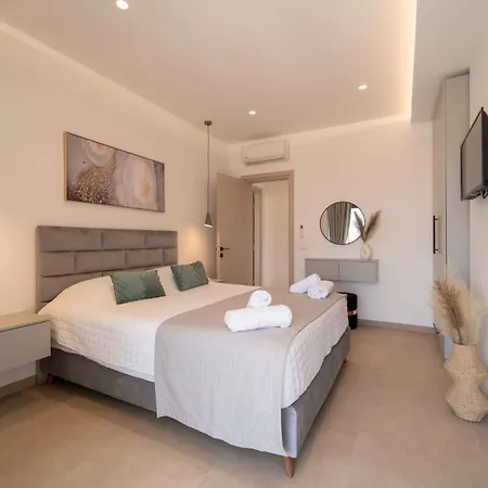 Villa Diamond With Swimming Pool