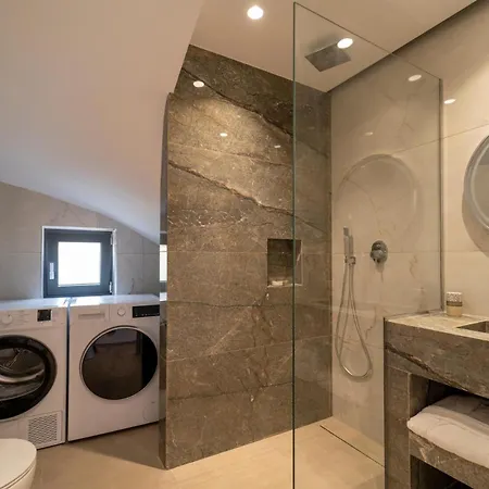Diamond With Swimming Pool Villa