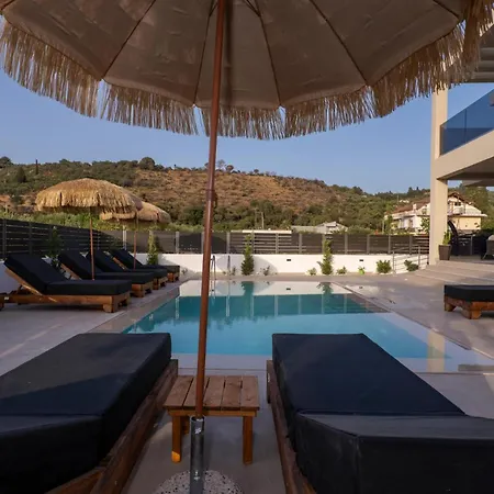 Diamond With Swimming Pool *
