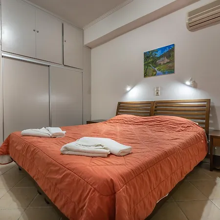 Zarkadis Aparthotel 2*