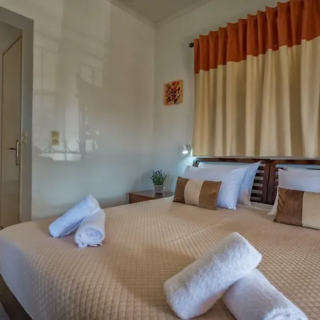 Aparthotel Zarkadis 2*